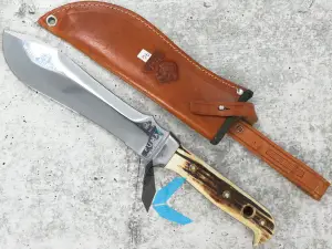 Pre-Owned Puma White Hunter with Stag Handle
