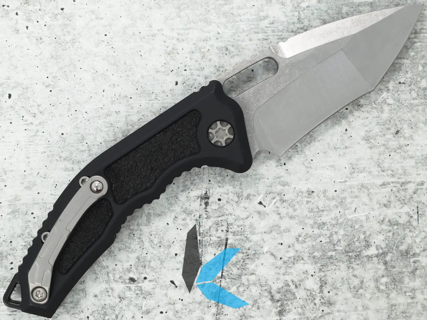 Heretic Knives H012-2A Medusa Auto Recurve Stonewash - Image 2