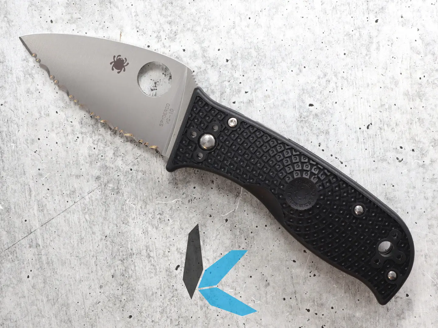 Spyderco C69SBK3 Lil Temperance Lightweight Folding Knife, Serrated Blade