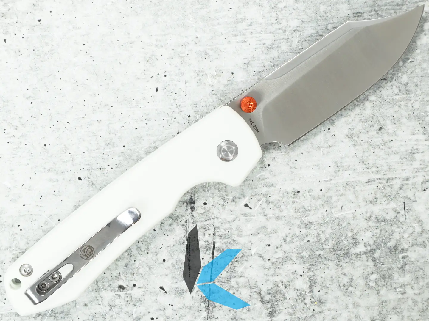 Vosteed A2912 Raccoon, 14C28N Satin Blade, White G10 Handle - Image 2