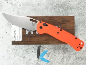 Used Benchmade 15535 Taggedout with Box