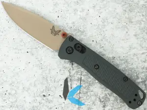 Benchmade 533TN-2601 Seasonal Mini Bugout, Tan Elmax Blade, Taiga Green Handle