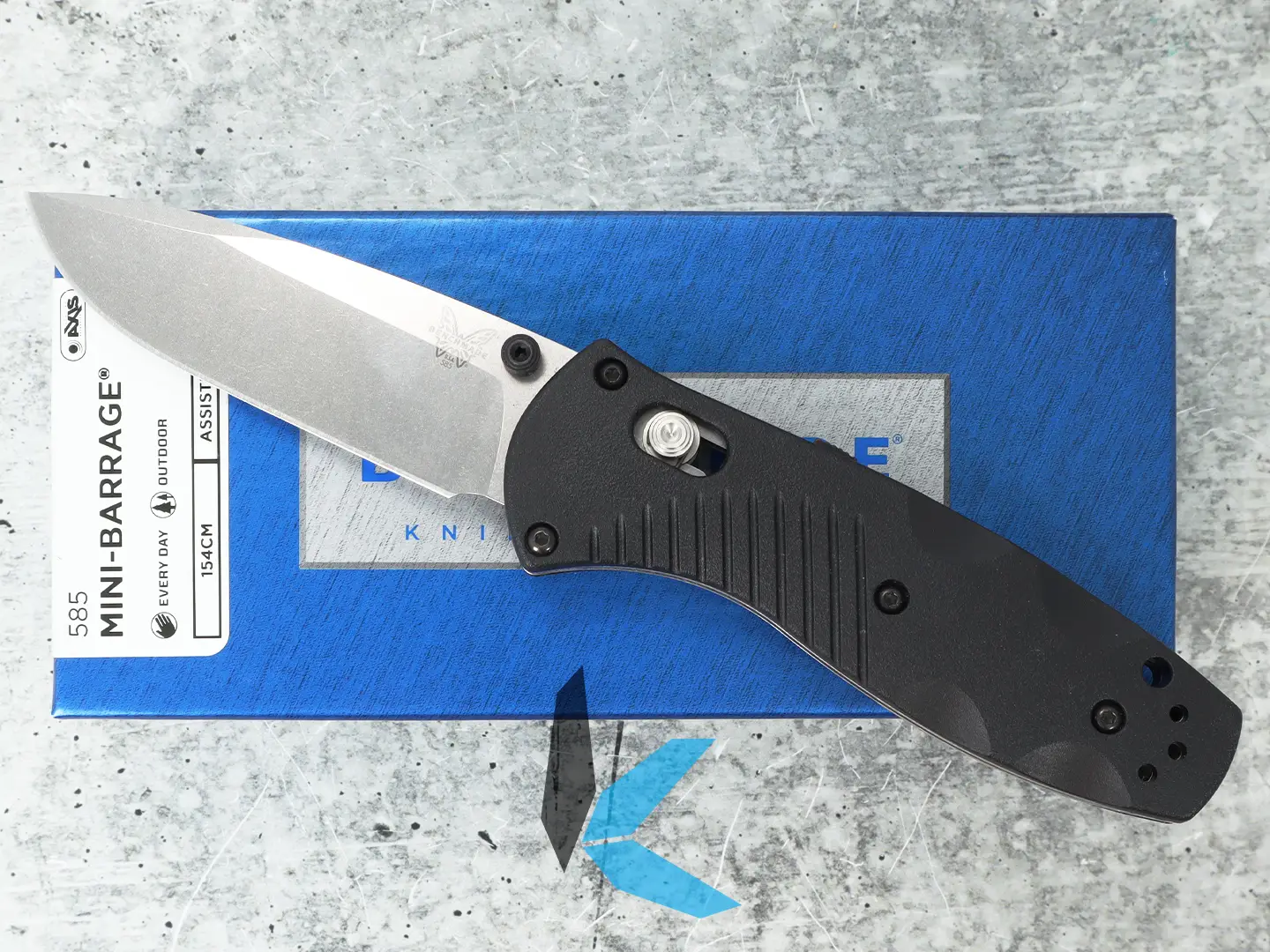 Used Benchmade 585 Mini Barrage with Box