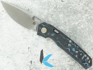 Vosteed A2208 Psyop Elmax Satin Blade, Arctic Storm Fatcarbon Handle